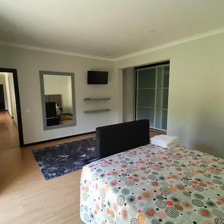 Casa Marinhas קמיניה